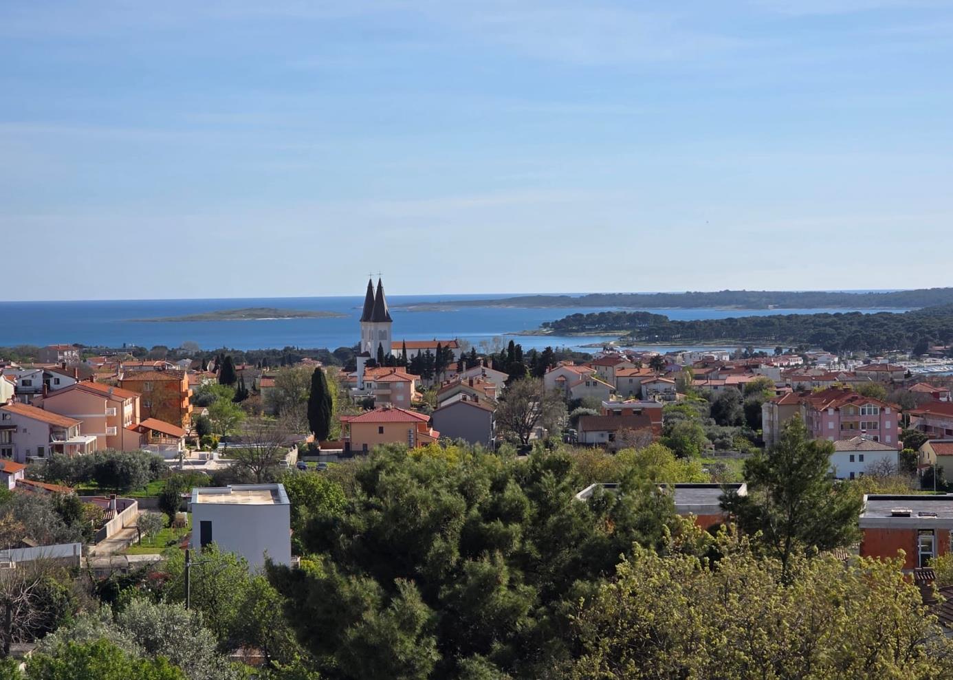 Medulin · view across the bay